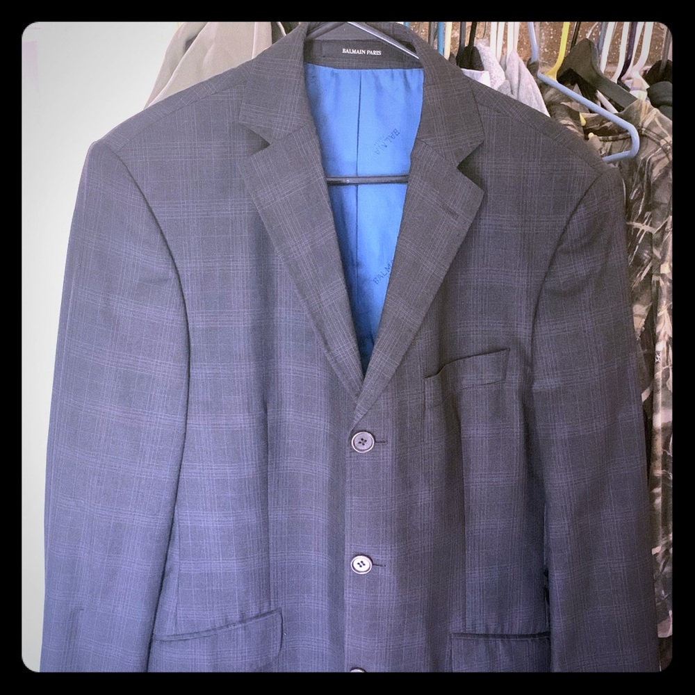 Men’s Blazer worn once.